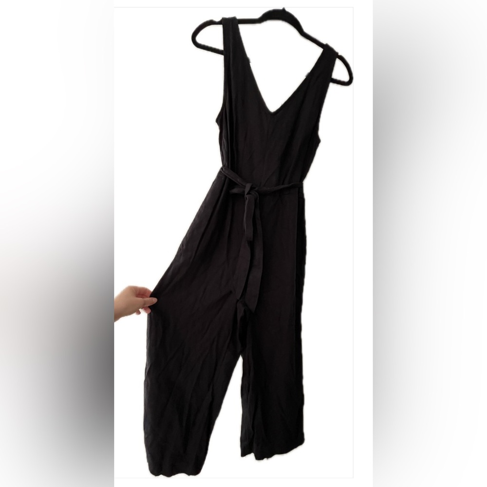 Dip Black Linen Sleeveless Jumpsuit with Waist Tie